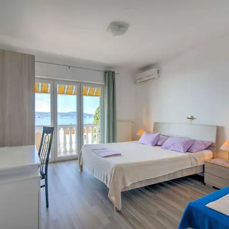 In 53746 노비비노돌스키